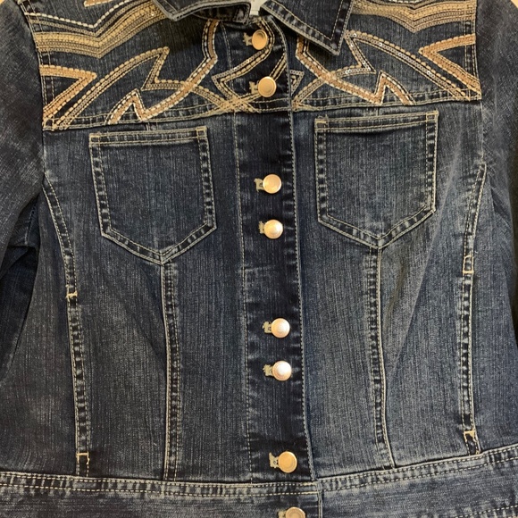 Platninum Chico’s Embellished Short Denim Jacket sz 0 - Picture 2 of 8